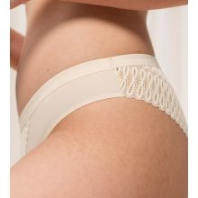Aura Spotlight Brazilian
