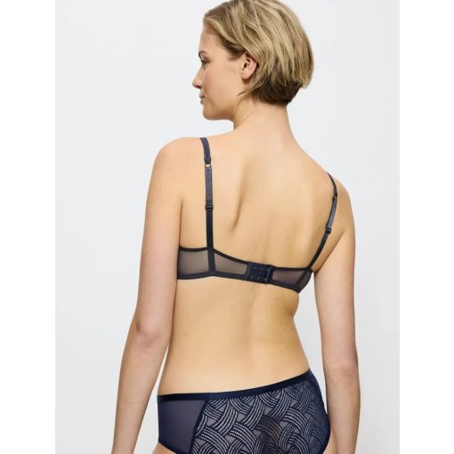 DELIGHTFUL SPOTLIGHT P